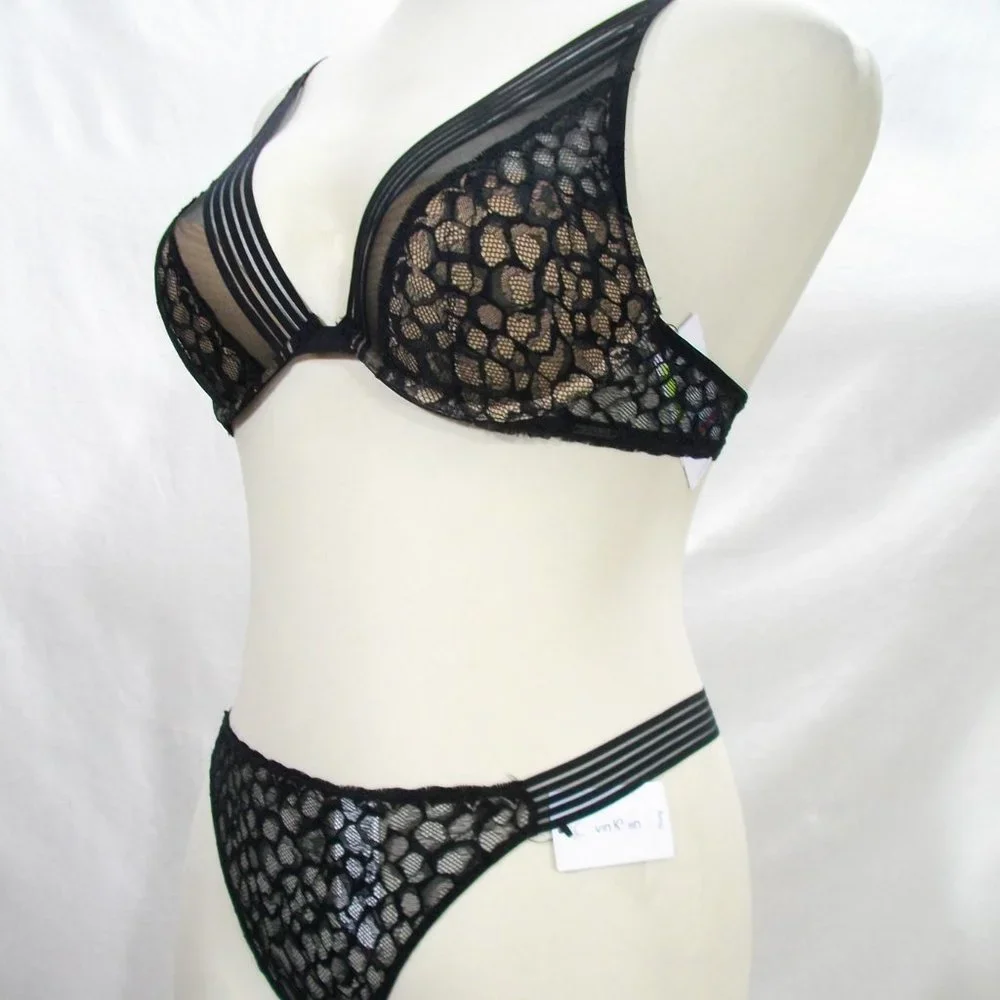 32D / Medium‎ Calvin Klein Vixen Molded Lace Bra & Thong Set Black NWT